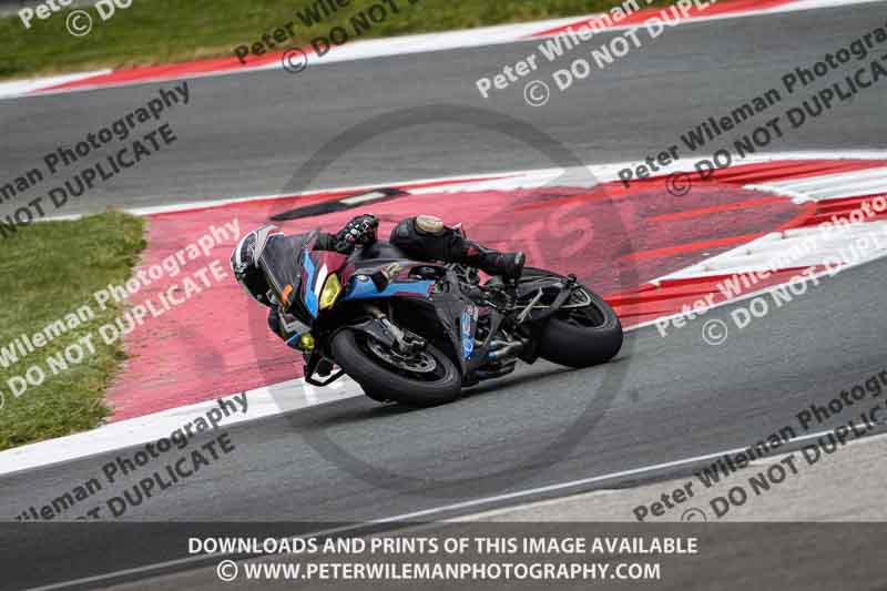 cadwell no limits trackday;cadwell park;cadwell park photographs;cadwell trackday photographs;enduro digital images;event digital images;eventdigitalimages;navarra;no limits trackdays;peter wileman photography;racing digital images;trackday digital images;trackday photos